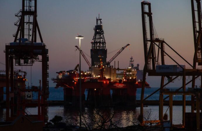 Nigerian offshore drilling platforms